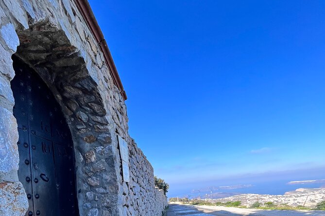 Santorini tailor made tour with the experts(NEW) - Perissa Black Sand Beach in 15 Minutes