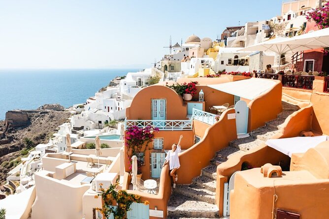 Santorini: The best 4-hours Sightseeing Private Tour! - Perivolos black sand beach: sea-level decompression