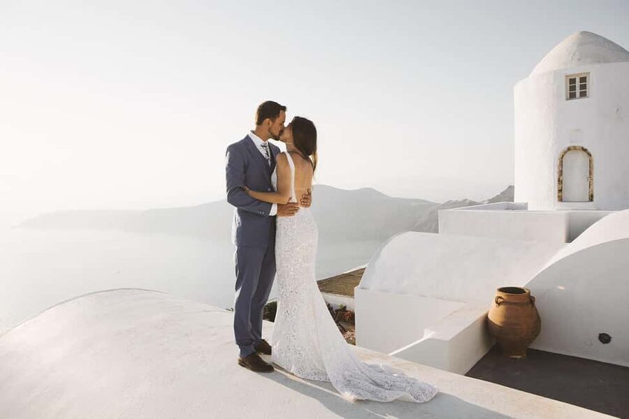 Santorini Unfiltered: Luxury Photoshoot with a Photographer - Key reasons this photoshoot is worth your attention
