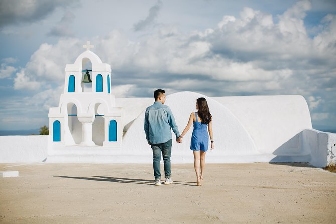 Santorini Walking Tour with a Personal Photographer - How this Santorini photo walk actually feels on your day