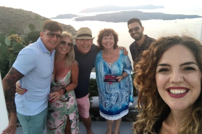 Santorini Wine Stories: Sunset Tour with Tasting & Dinner - Group size and guide style: the sweet spot, plus one real drawback