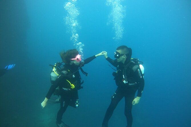 Scuba Diving Experience in Santorini - Underwater timing: what 35 to 40 minutes feels like for first-timers