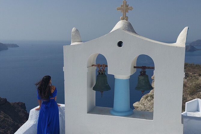 Secrets of Santorini - Private Full Day Tour with Dinner - Stop 3: Emporio village lanes and the old castle feel