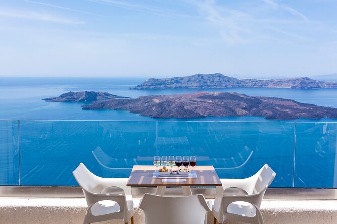 Small Group Santorini Discovery Tour with Lunch and Wine Tasting - Castelli of Pyrgos, views and whitewashed lanes