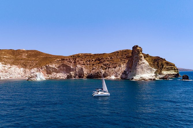 Sunset Cruise with BBQ and Drinks - The sunset moment over the caldera: the main event
