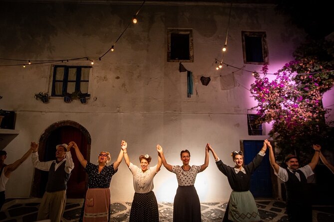 The Greek Wedding Show - Santorini - Dress, comfort, and what to bring for an outdoor Santorini night