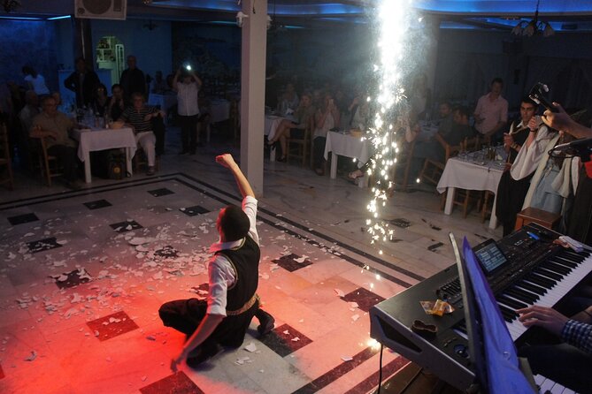 Traditional Greek Night live Music & Dinner Show in Santorini - Greek Night at Dimitris Tavern Greek Nights, Kamari: the real deal