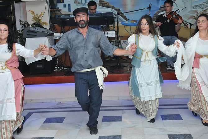 Traditional Greek Night live Music & Dinner Show in Santorini - Food and drinks: what to expect beyond the buffet label