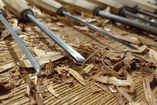 Woodcarving Workshop in Santorini - What you actually do for the full hour